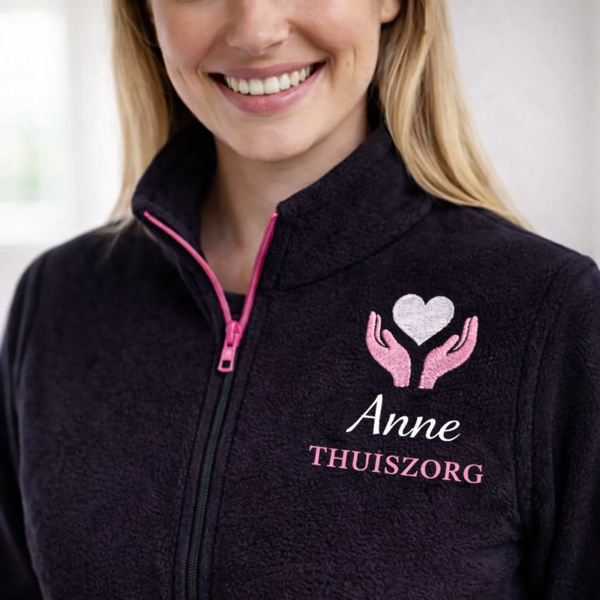 Thuiszorg fleecevest met naam en functie geborduurd
