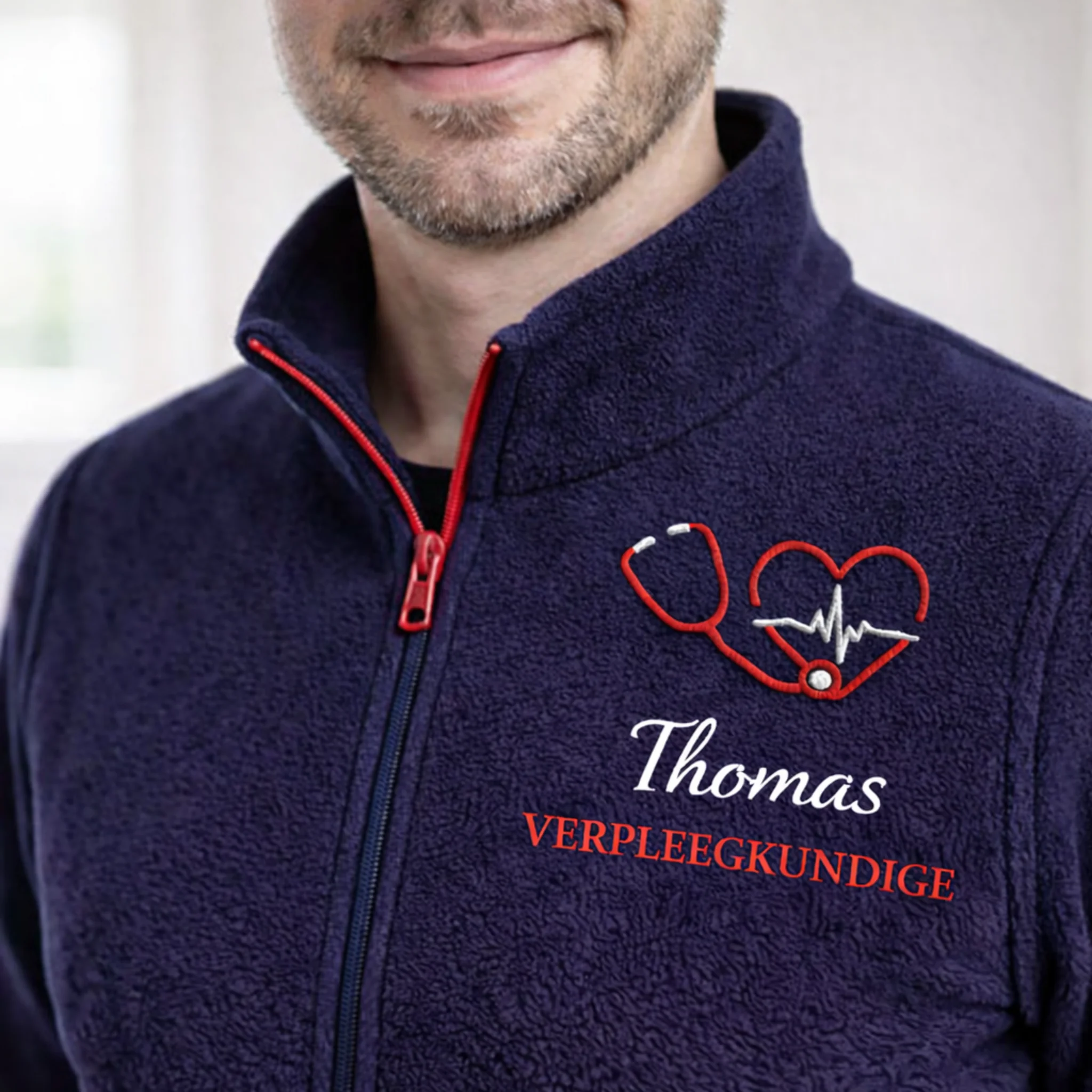 Verpleegkundige fleecevest met naam en functie geborduurd